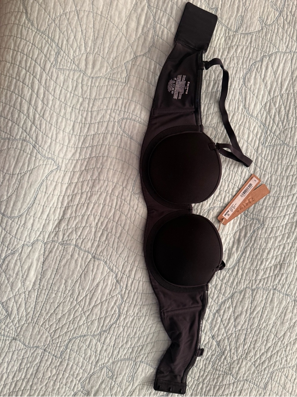 SKIMS Black Convertible Strapless Bra with Removable Straps